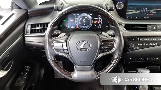 Lexus ES300h 7th generation 2020 Белый из Кореи, фото 4