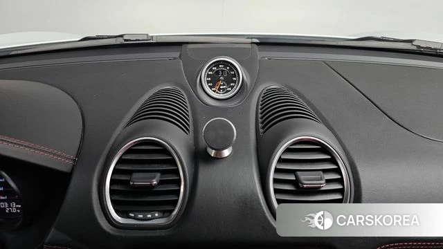 Porsche 718 Cayman 2020 Белый из Кореи, фото 4