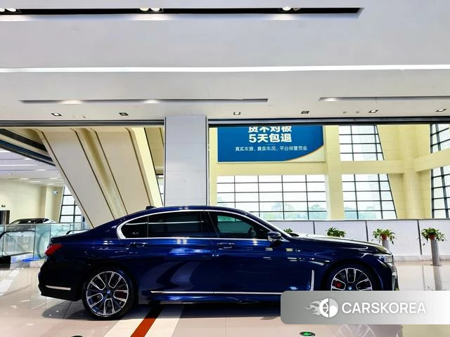 BMW 7 series 2022 Синий из Китая, фото 4