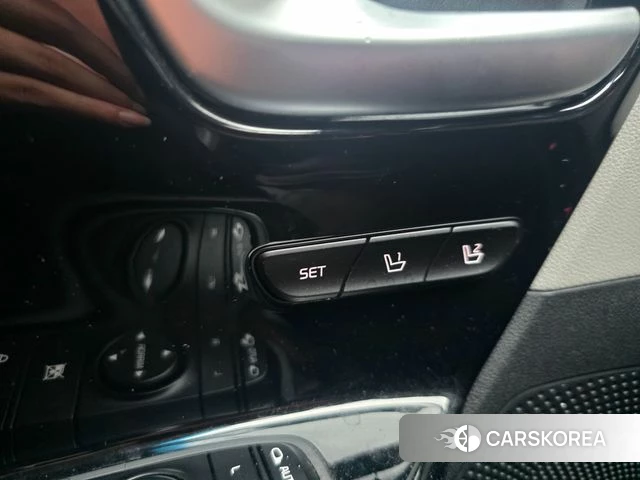 Kia Niro 2018 Белый из Кореи, фото 4