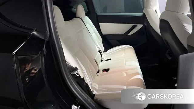 Tesla Model Y 2021 Черный из Кореи, фото 4