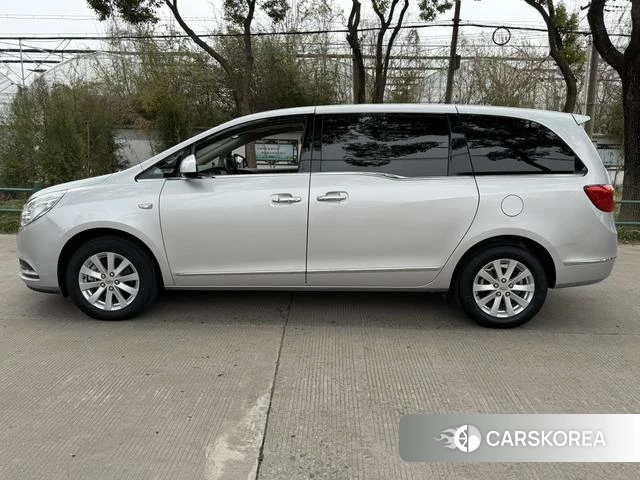 Buick GL8 2019 Серебристо-серый из Китая, фото 4