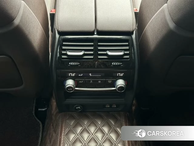 BMW 5 series 2022 Черный из Китая, фото 4