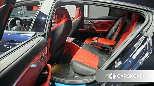 BMW 8 Series (G15) 2021 Черный из Кореи, фото 4