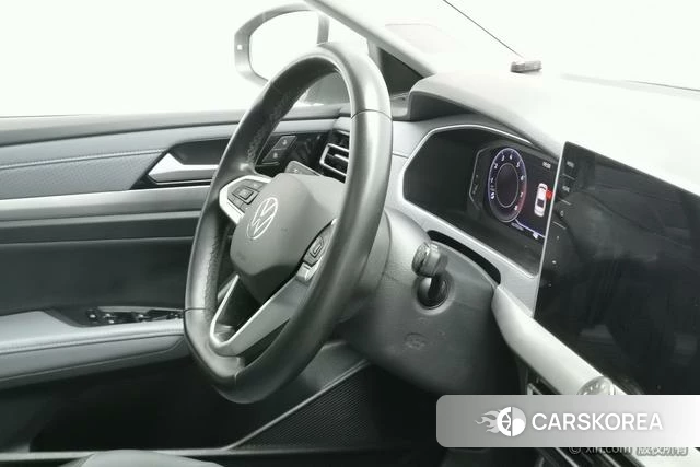 Volkswagen Lavida 2023 Темно-серый из Китая, фото 4