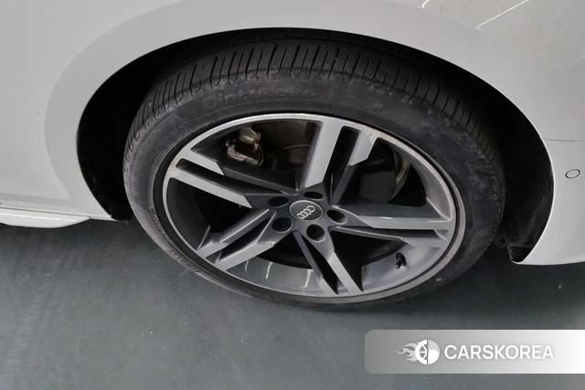 Audi A4L 2021 Белый из Китая, фото 4