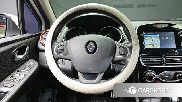 Renault Korea (Samsung) Clio 2018 Белый из Кореи, фото 4