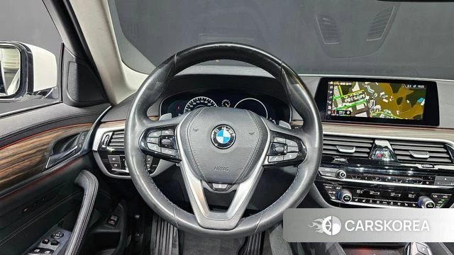 BMW 5 Series (G30) 2019 Белый из Кореи, фото 4