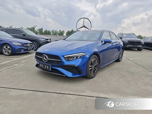 Mercedes-Benz Class A 2023 Синий из Китая, фото 4