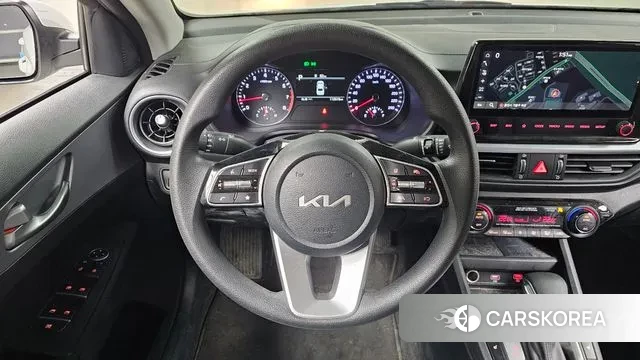 Kia The New K3 2nd generation 2021 Белый из Кореи, фото 4