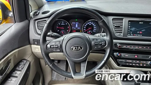 Kia The New Carnival 2019 Желтый из Кореи, фото 4