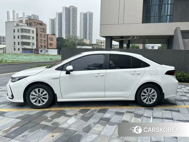 Toyota Corolla 2024 Белый из Китая, фото 4