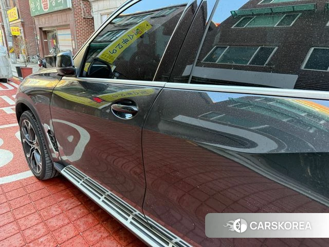 BMW X5 (G05) 2025 Черный из Кореи, фото 4