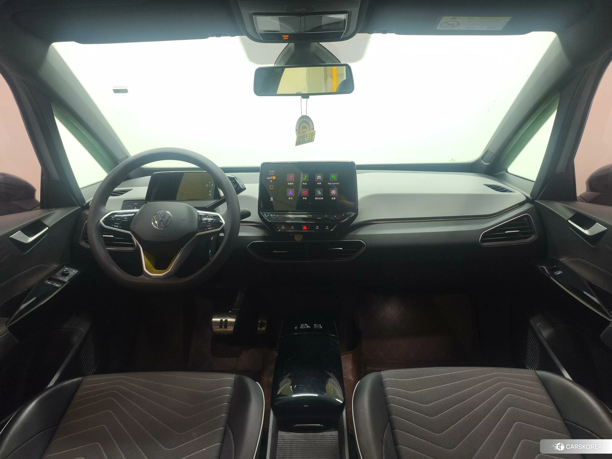 Volkswagen ID.3 2023 Белый из Китая, фото 4