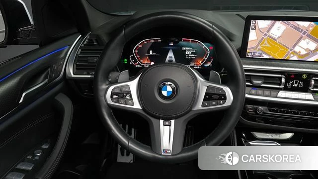 BMW X4 (G02) 2023 Светло-серебряный цвет из Кореи, фото 4
