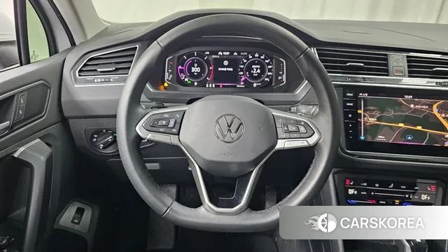 Volkswagen Tiguan second Generation 2022 Белый из Кореи, фото 4