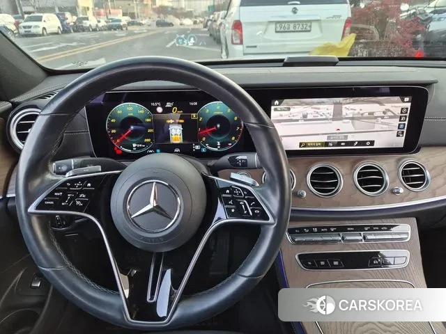 Mercedes-Benz E-Class W213 2021 Белый из Кореи, фото 4