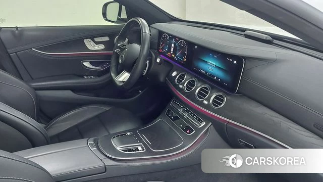 Mercedes-Benz E-Class W213 2023 Белый из Кореи, фото 4