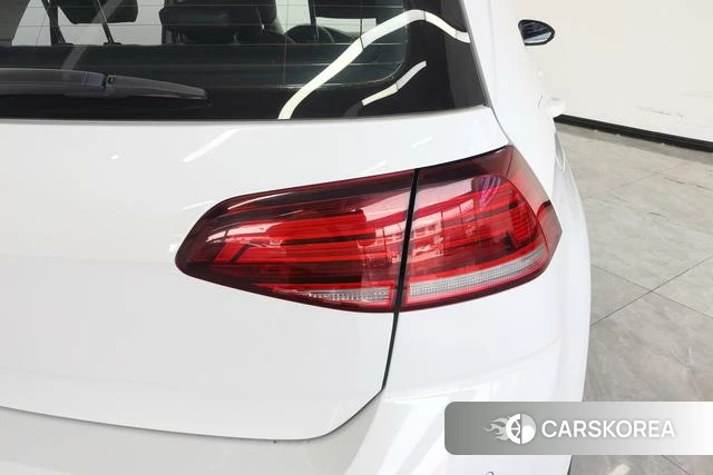 Volkswagen Golf 2020 Белый из Китая, фото 4