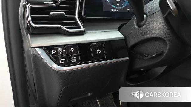 Kia Sportage 5th Generation Hybrid 2024 Белый из Кореи, фото 4