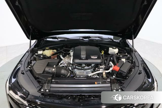 Cadillac CT4 2022 Черный из Китая, фото 4