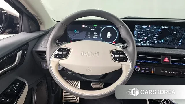 Kia EV6 2022 Черный из Кореи, фото 4