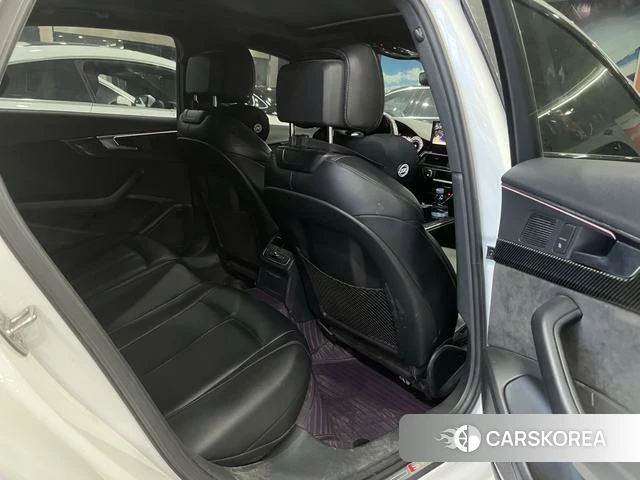 Audi A4L 2021 Белый из Китая, фото 4