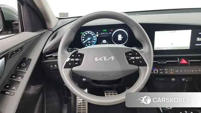 Kia Di Ol Nu Niro 2023 Темно-зеленый из Кореи, фото 4