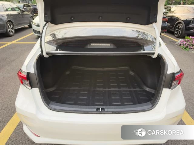 Toyota Corolla 2022 Белый из Китая, фото 4