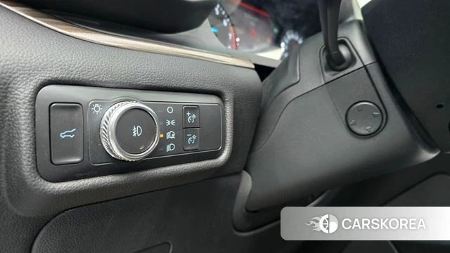 Ford Explorer 6th Generation 2022 Белый из Кореи, фото 4