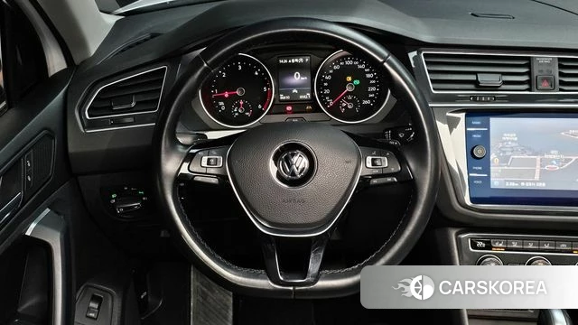 Volkswagen Tiguan second Generation 2020 Белый из Кореи, фото 4