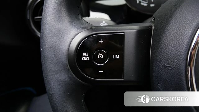 Mini Cooper S 2023 Красный из Кореи, фото 4
