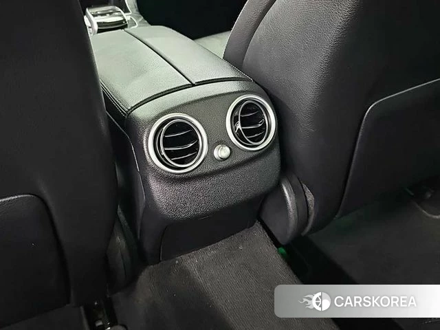 Mercedes-Benz C-Class W205 2018 Белый из Кореи, фото 4