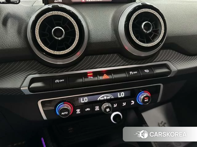 Audi Q2L 2022 Белый из Китая, фото 4