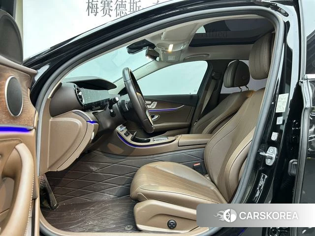 Mercedes-Benz E-class 2023 Черный из Китая, фото 4