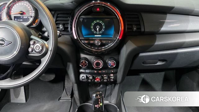 Mini Cooper 2019 Жемчужный цвет из Кореи, фото 4