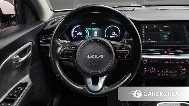 Kia Niro Plus 2022 Белый из Кореи, фото 4
