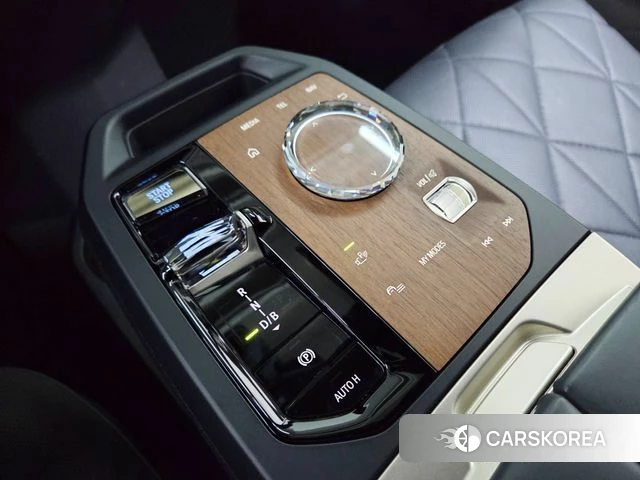 BMW iX 2023 Белый из Кореи, фото 4
