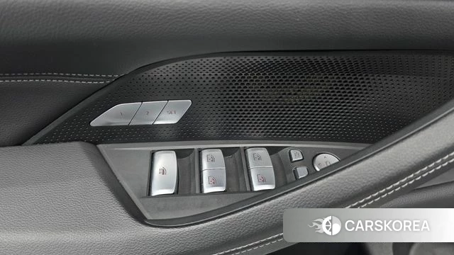 BMW 4 Series (G22) 2022 Белый из Кореи, фото 4