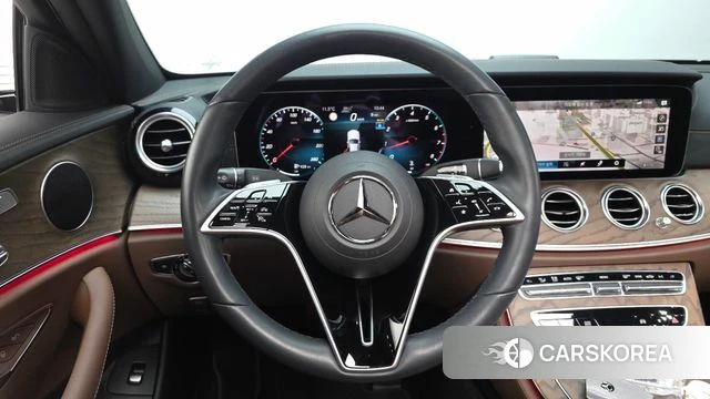 Mercedes-Benz E-Class W213 2022 Белый из Кореи, фото 4