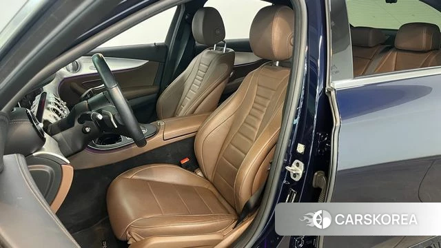 Mercedes-Benz E-Class W213 2021 Синий из Кореи, фото 4