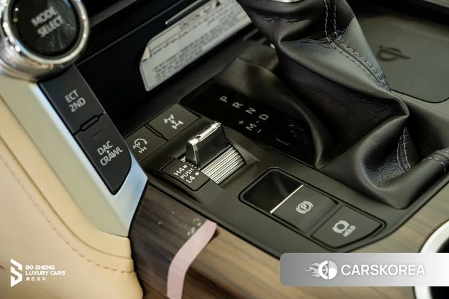 Toyota Land Cruiser 70 Series 2022 Серебристо-серый из Китая, фото 4