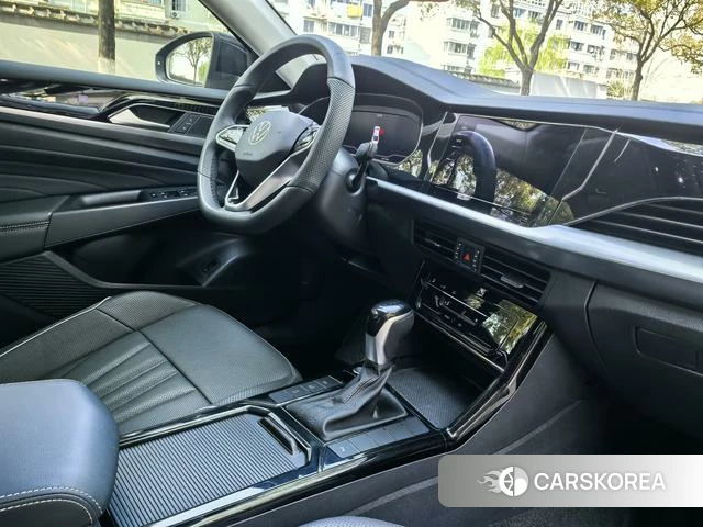 Volkswagen Passat 2023 Черный из Китая, фото 4