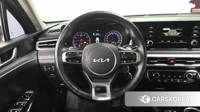 Kia K5 3rd generation 2023 Черный из Кореи, фото 4
