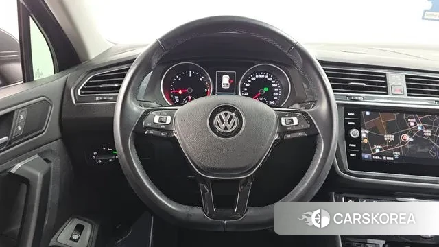 Volkswagen Tiguan second Generation 2019 Серый из Кореи, фото 4