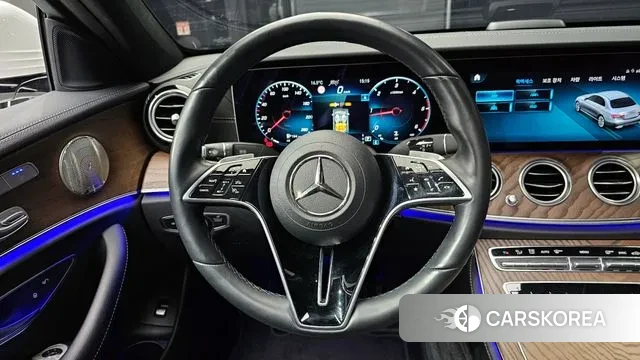 Mercedes-Benz E-Class W213 2022 Белый из Кореи, фото 4