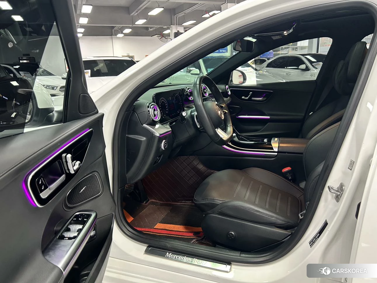 Mercedes-Benz C-class PHEV 2023 Белый из Китая, фото 4