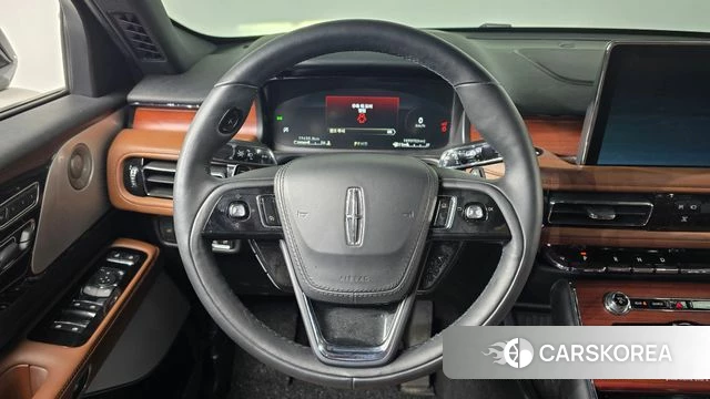 Lincoln Aviator 2nd generation 2020 Белый из Кореи, фото 4