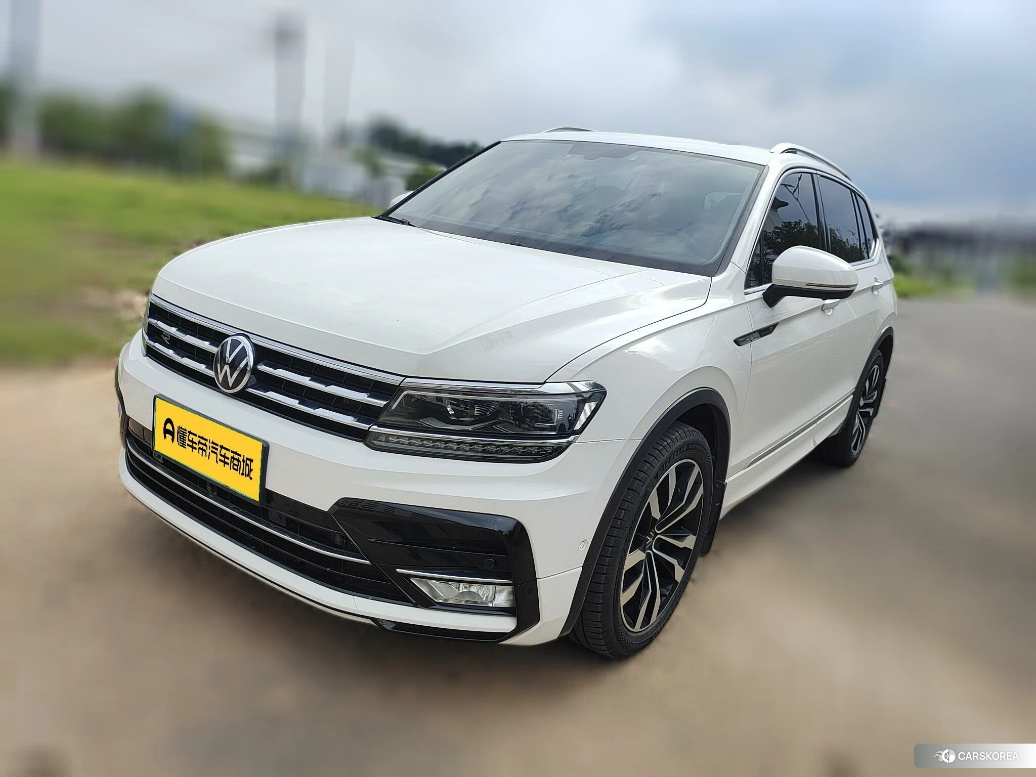 Volkswagen Tiguan L 2020 Белый из Китая, фото 4