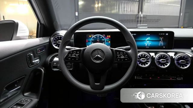 Mercedes-Benz A-Class W177 2020 Белый из Кореи, фото 4